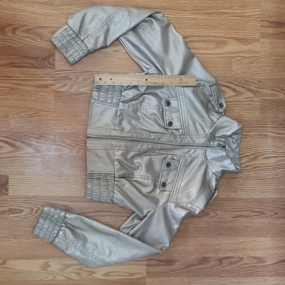 Last Kiss Fashion Jacket - Picture 4 of 5